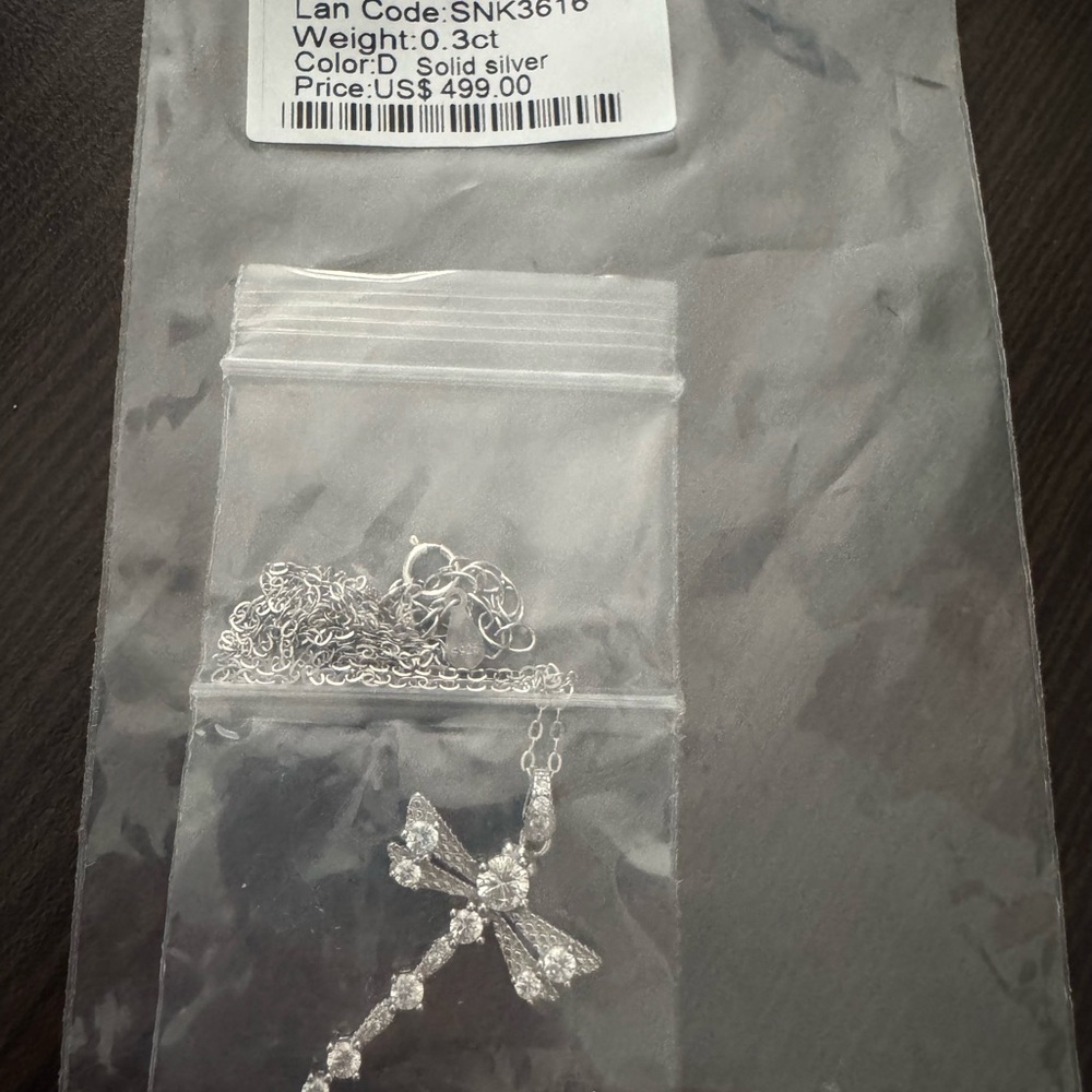 Moissanite silver dragonfly necklace - Picture 3 of 3